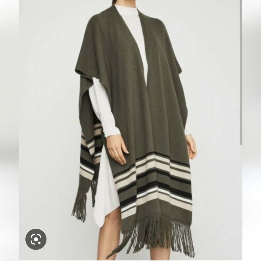 BCBG MaxAzria kirik wrap fringe hem